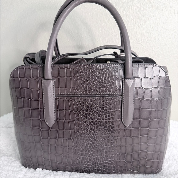 Radley London Liverpool Street - Picture 2 of 4